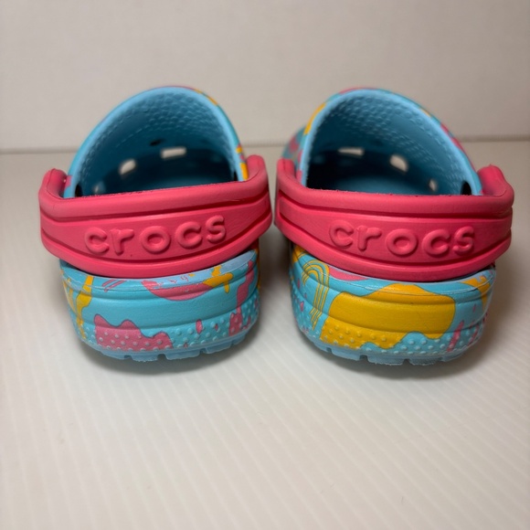 Crocs Classic Island Escape Clog Children's Size 6 Hyper Pink/Multicolor/Blue - Picture 4 of 10